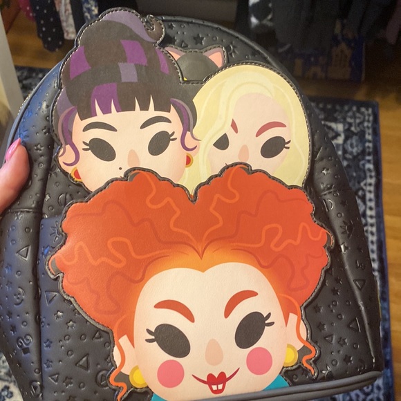 Hocus Pocus Loungefly 🎃 PRICE FIRM - Picture 6 of 16